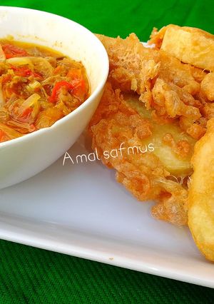 A picture of Homemade minced meat sauce.