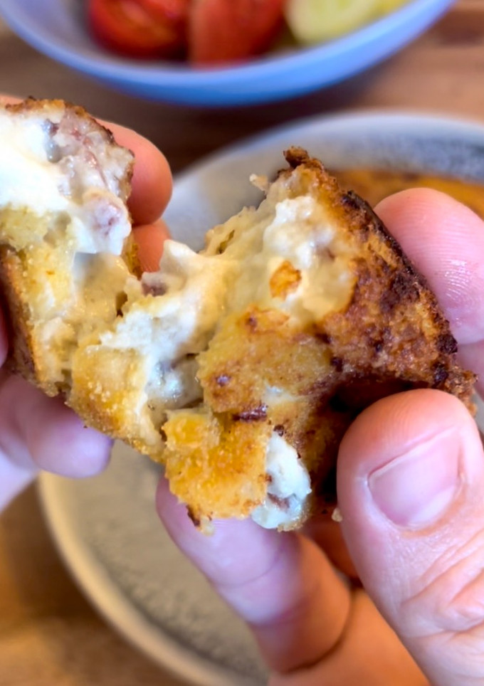 Una foto de Croquetas de Torta del Casar