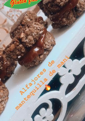 Una foto de Alfajores de mantequilla de maní free gluten