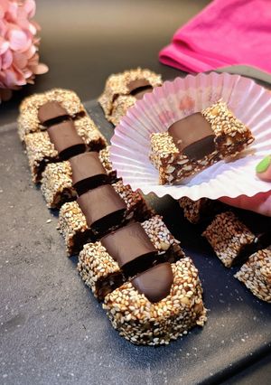 A picture of Healthy Date & Nut Chocolate Candies (No Sugar, No Baking).
