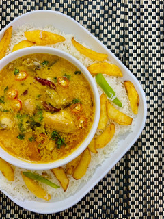 A picture of Mango Chicken Coconut curry.