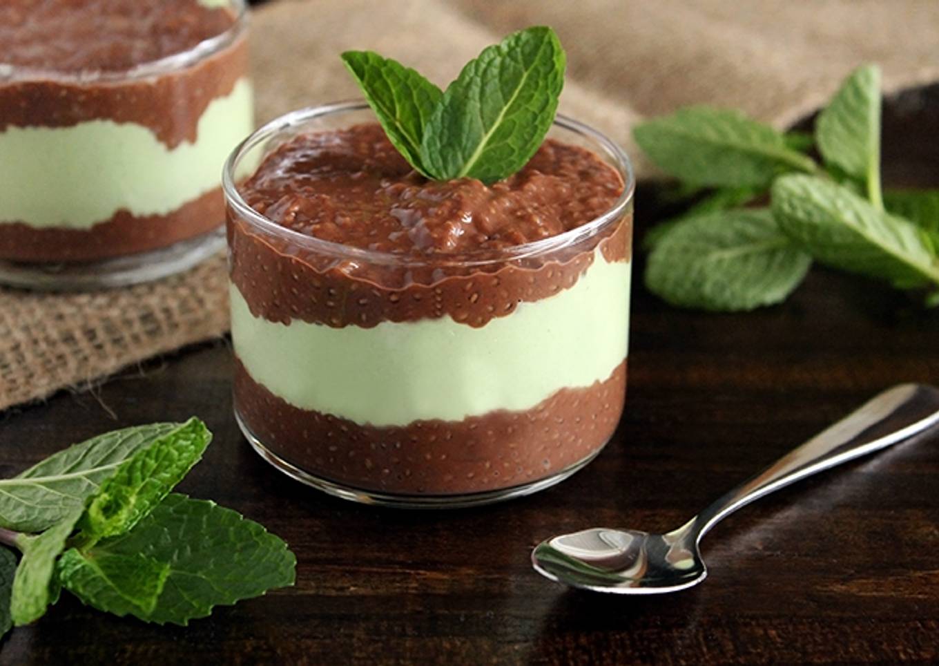 Resep Membuat Dessert Puding Chia Cokelat Mint ala Parrot