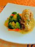 Fricasé de pollo con verduras salteadas