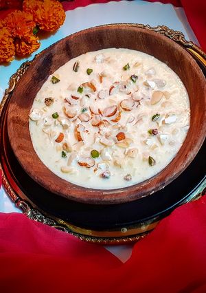 A picture of Dry fruits kheer.