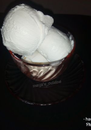 A picture of Vanilla ice cream.