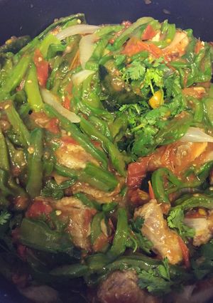 Una foto de Nopales con puerco