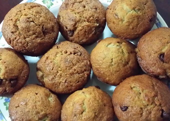 Steps to Make Perfect Banana Chocolate Chip Muffins