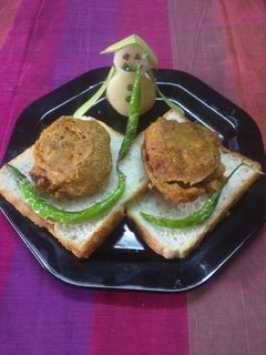 कॉर्न वडापाव (corn vadapav recipe in marathi) रेसिपी चे मुख्य फोटो
