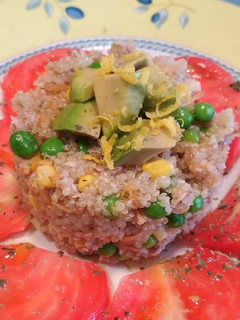 Una foto de Ensalada de quinoa con verduras