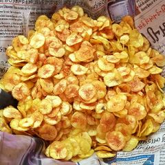 A picture of Nandaba chips (raw banana).
