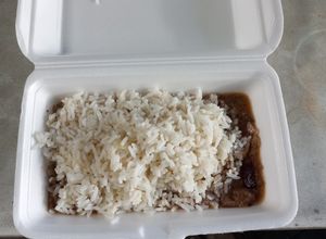 Una foto de Arroz tapado con un pino de carne