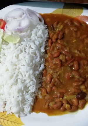 राजमा चावल (Rajma Chawal recipe in Hindi) रेसिपी मुख्य फोटो