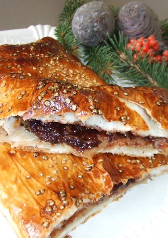 Una foto de Hojaldrado de manzana con Nutella