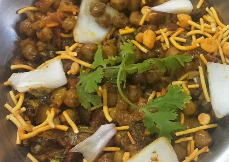 Easiest Way to Spicy Chana Fry