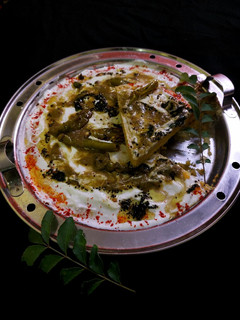 ढोकला चाट (Dhokla Chaat recipe in hindi) रेसिपी मुख्य फोटो