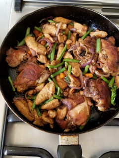 A picture of Chicken Breast and Thigh Stir Fry Mix.