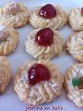 Galletas de almendras/Dolcetti alla pasta di mandorle