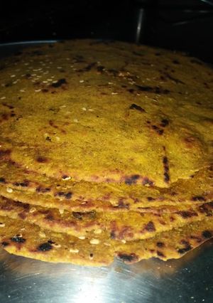 एगलेस टोमॅटो आमलेट (eggless tomato omelette recipe in marathi) रेसिपी चे मुख्य फोटो 