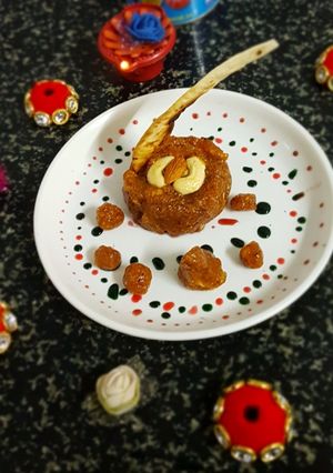 તરબૂચ નો હલવો (Watermelon Halwa Recipe In Gujarati) રેસીપી મુખ્ય ફોટો
