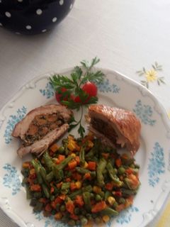 Csirkemájas gombapépes göngyölt dagadó. Gluténmentes, laktózmentes recept fotója