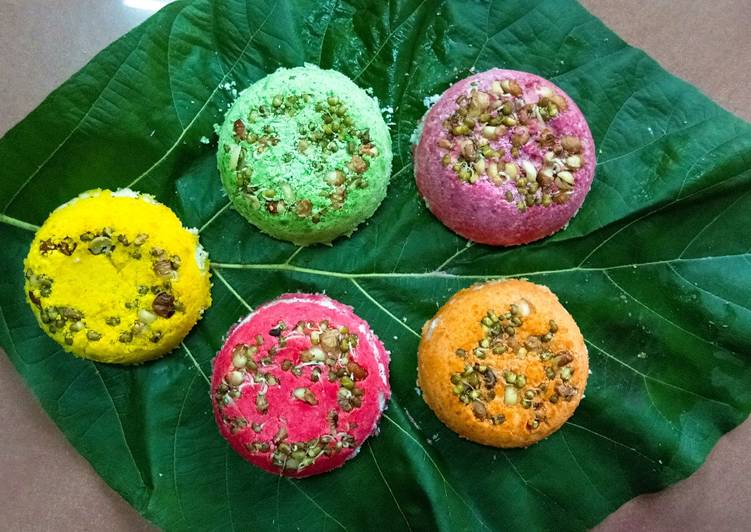 Recipe of Super Quick Homemade Sprouts veggie puttu - Natural colours