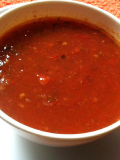 A picture of Tomatoe chillie sauce.
