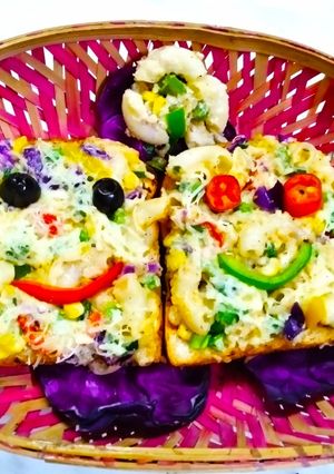 A picture of Peri peri Macroni Sandwich.