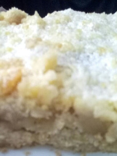 Una foto de Crumble de manzana y pera🍐🍎