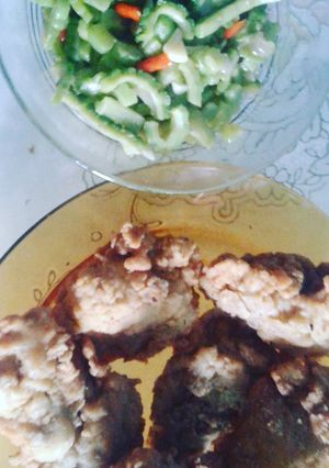 Foto resep Ayam Goreng Tepung Rumahan dan Oseng pare