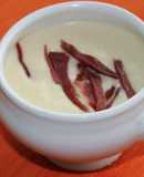 Crema de puerros (Vichyssoise) con crujiente de jamón