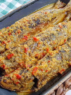 Foto resep Ikan kembung layang kuah santan pedas