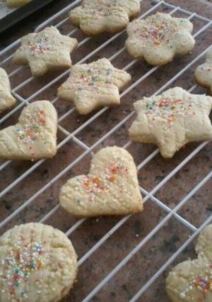 A picture of Coconut Biscuits.