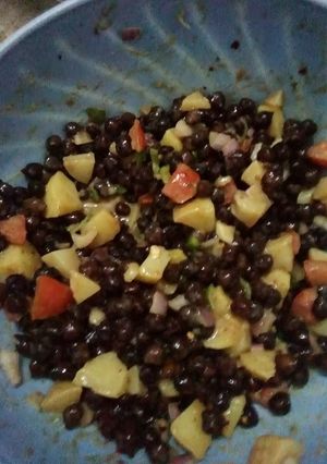 A picture of Black chickpea chaat.