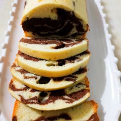 A picture of Marble tea cake without oven.