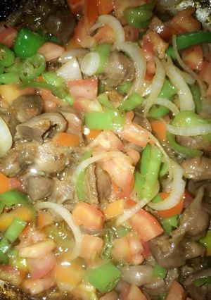 A picture of Gizzard sauce.