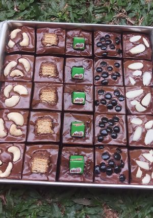 Foto resep Shiny Crust Brownies (Loyang sekat)