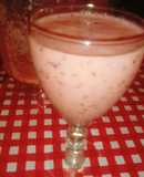 Licuado de banana leche de coco, uvas y ciruelas!!