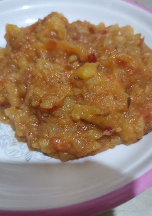 A picture of Pyaaz Aaloo Salan.