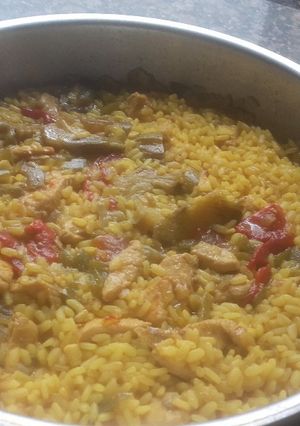 Foto principal de Arroz con pollo y alcachofas