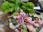 Una foto de ceviche salmon