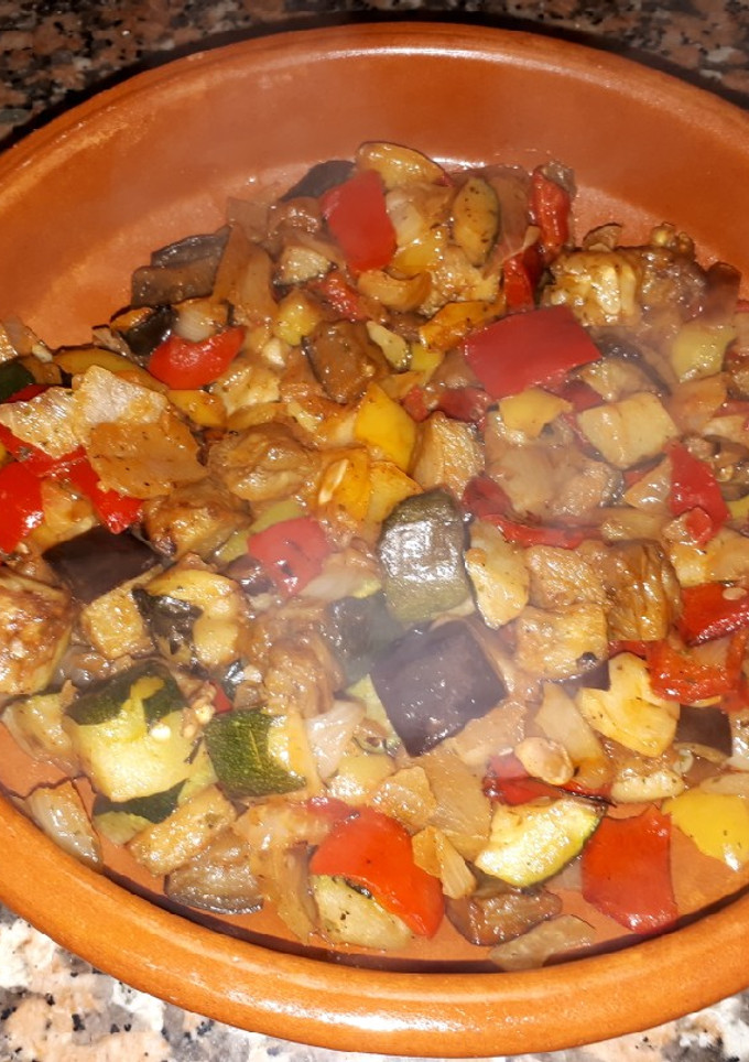 Una foto de Verduras salteadas al vino blanco