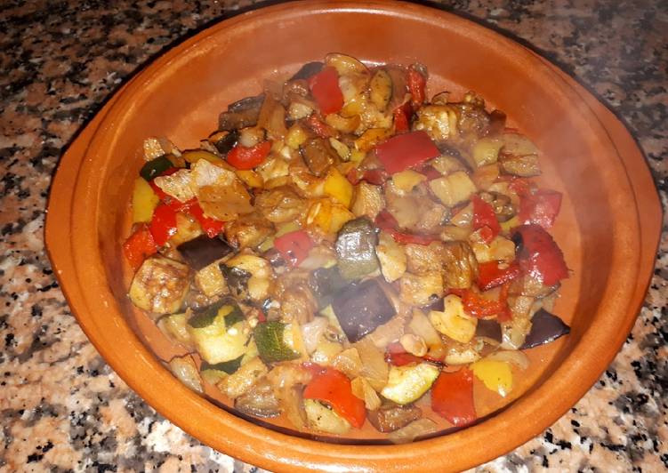 Verduras salteadas al vino blanco