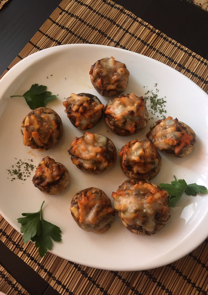 Una foto de Champiñones rellenos de pavo 🍄