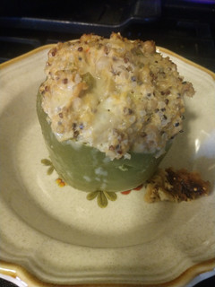 A picture of Crock pot stuffed peppers.