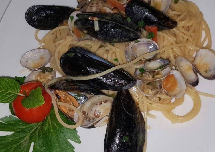 Spaghetti cozze e vongole