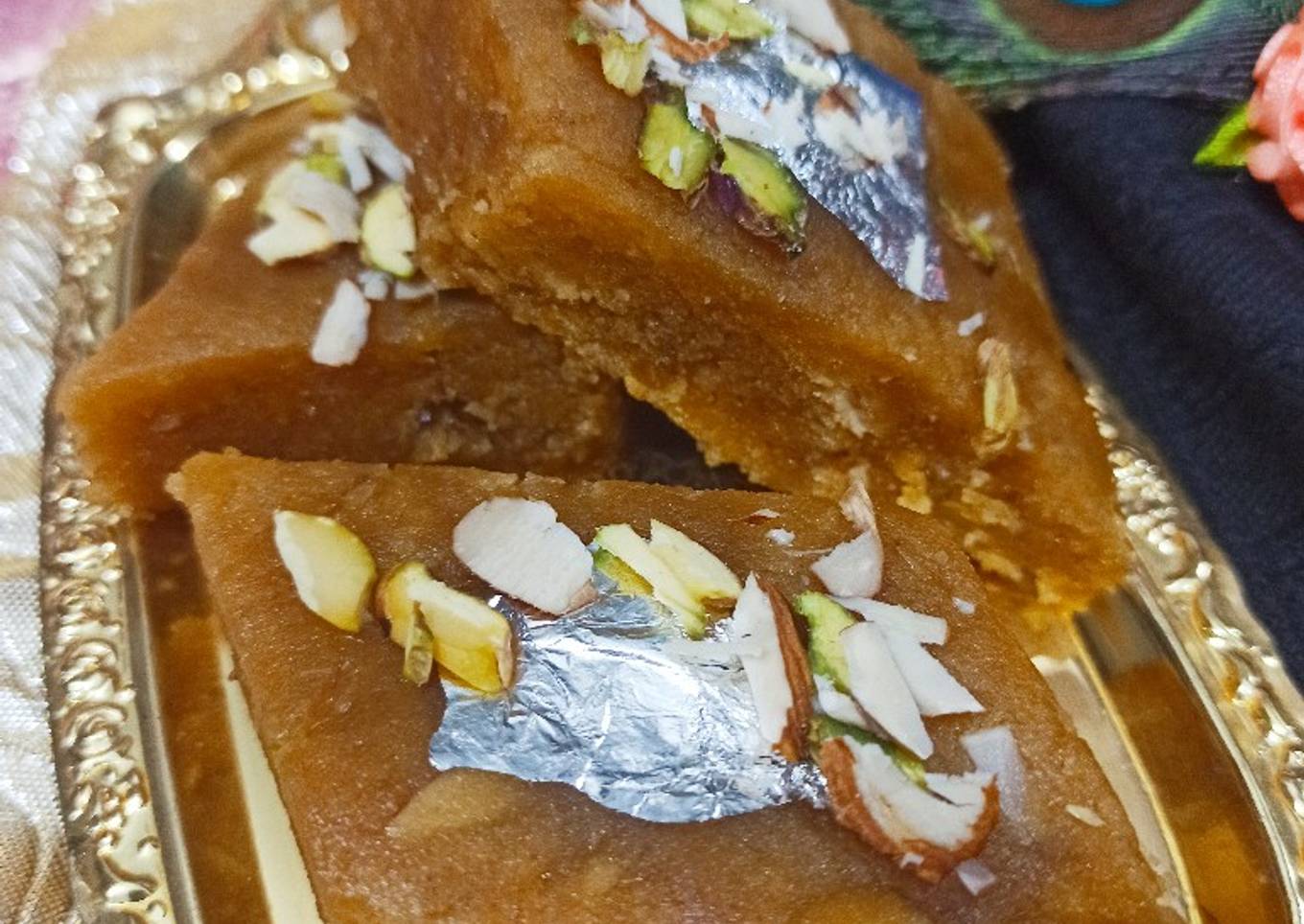 Channay ki daal ka halwa (Split chickpeas)