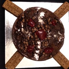 A picture of Bourbon Biscuit cake.