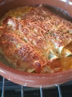 Una foto de Canelones con boloñesa de soja