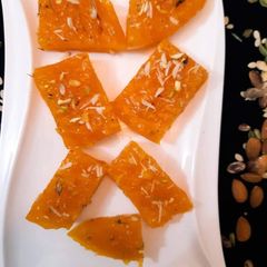 Karachi halwa A picture of Karachi halwa.
