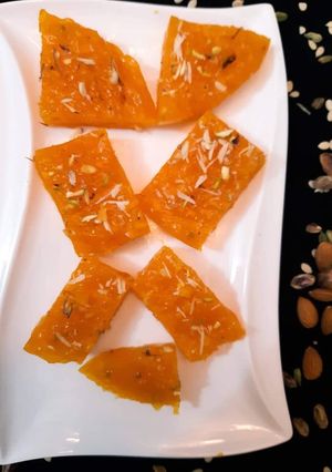 A picture of Karachi halwa.